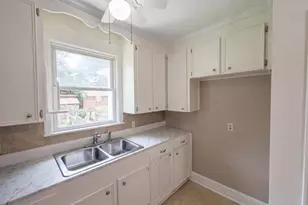 1558 Hazelwood Rd, Columbia, SC 29209 - Photo 10