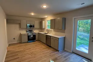 204 Rockcreek Rd, Columbia, SC 29203 - Photo 4