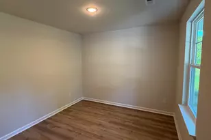 204 Rockcreek Rd, Columbia, SC 29203 - Photo 2