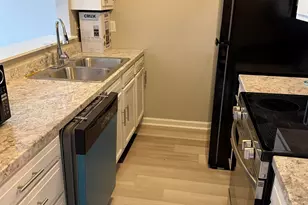 1307 Cactus Ave 7D, Columbia, SC 29210 - Photo 10