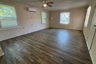 611 Oakland Ave, Cayce, SC 29033 - Photo 4
