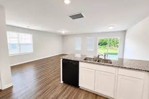 129 Kings Parish Ct, Columbia, SC 29209 - Photo 6