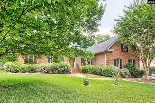 546 Harbour Pl Ct, Lexington, SC 29072 - Photo 2