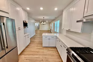 818 Poinsettia St, Columbia, SC 29205 - Photo 10