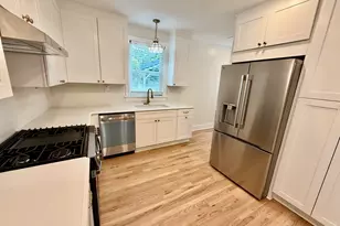 818 Poinsettia St, Columbia, SC 29205 - Photo 8