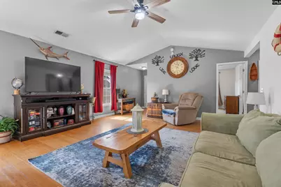 942 Farnsworth Drive, Hopkins, SC 29061 - Photo 8