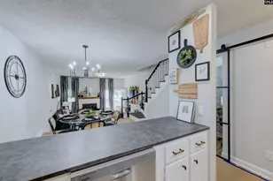 111 Village Walk, Columbia, SC 29209 - Photo 10