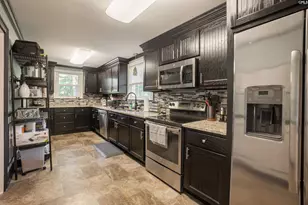 541 W Calhoun St, Sumter, SC 29150 - Photo 8