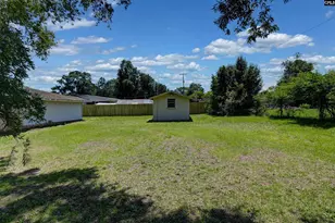 303 Nell St, Batesburg, SC 29006 - Photo 6