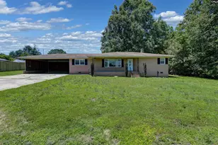 303 Nell St, Batesburg, SC 29006 - Photo 1