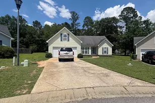 348 Keystone Dr, Hopkins, SC 29061 - Photo 2