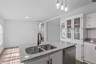 697 Ellene St, Camden, SC 29020 - Photo 6