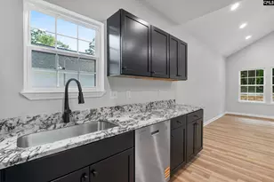 406 Lincolnshire Blvd, Columbia, SC 29203 - Photo 8
