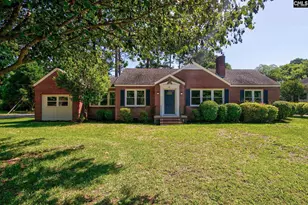 318 W Church St, Bishopville, SC 29010 - Photo 1
