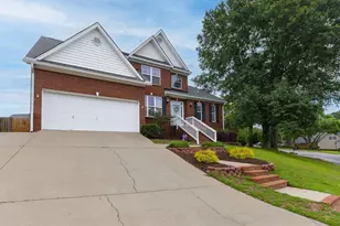 123 Kellers Pond Ln, Lexington, SC 29072 - Photo 2