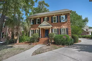 17 Old Woodlands Ct, Columbia, SC 29209 - Photo 2