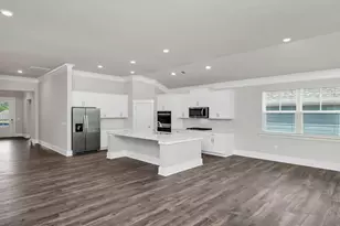 247 Livingston Woods Dr, Irmo, SC 29063 - Photo 2
