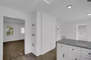 1911 Toole St, Cayce, SC 29033 - Photo 10