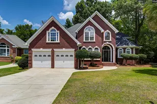 1736 McSwain Dr, West Columbia, SC 29169 - Photo 2