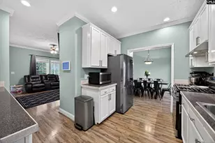 213 Lakeview Rd, Eastover, SC 29044 - Photo 8