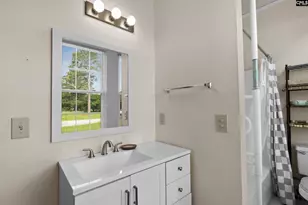 626 E Hampton St, Olanta, SC 29114 - Photo 20