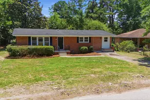 1040 E Sherwood Dr, Sumter, SC 29153 - Photo 2