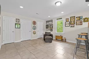 1111 Price Cir, West Columbia, SC 29169 - Photo 6