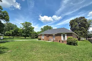 1290 Oaklane Dr, Orangeburg, SC 29115 - Photo 2
