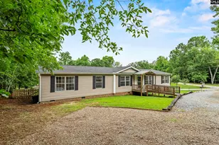 205 Newberry Shores Dr, Prosperity, SC 29127 - Photo 2