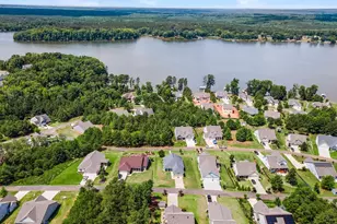 11261 Island View Ln, Lancaster, SC 29720 - Photo 2