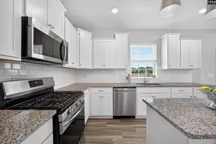 307 Broom St, Gilbert, SC 29054 - Photo 18