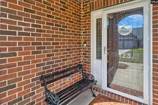 123 Cressingham Ct, Lexington, SC 29072 - Photo 2
