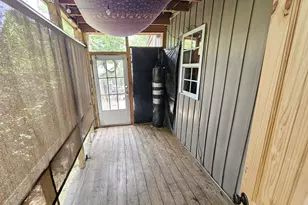 311 Hudson St, West Columbia, SC 29169 - Photo 18
