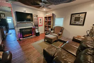 311 Hudson St, West Columbia, SC 29169 - Photo 4