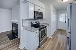 3921 Overbrook Dr B, Columbia, SC 29205 - Photo 2