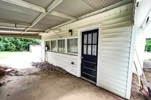 411 Gary St, Whitmire, SC 29178 - Photo 4