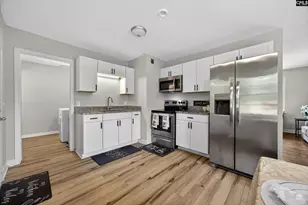 3825 Monroe St, Columbia, SC 29205 - Photo 8