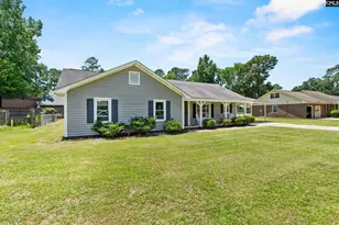1304 Fairlawn Dr, Sumter, SC 29154 - Photo 2