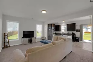 817 Plunge Pool Ln, Blythewood, SC 29016 - Photo 6