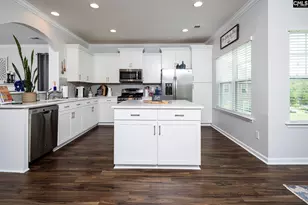 515 Winterfield Dr, Lexington, SC 29073 - Photo 2