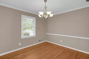 824 Fairwood Dr, Columbia, SC 29209 - Photo 10