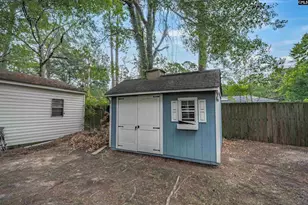 824 Fairwood Dr, Columbia, SC 29209 - Photo 44