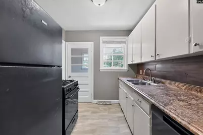 8 Holiday Circle, Columbia, SC 29206 - Photo 14