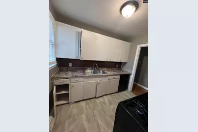 8 Holiday Circle, Columbia, SC 29206 - Photo 6