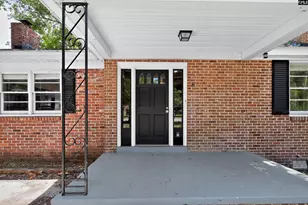 8 Holiday Cir, Columbia, SC 29206 - Photo 6