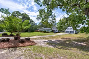 1917 Dixon Ln, Camden, SC 29020 - Photo 4
