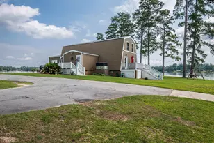 675 E Point Dr, Gilbert, SC 29054 - Photo 32