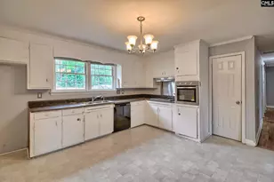 1907 Holland St, West Columbia, SC 29169 - Photo 6
