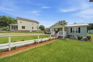 1037 Natures Cove Rd, Saluda, SC 29138 - Photo 10