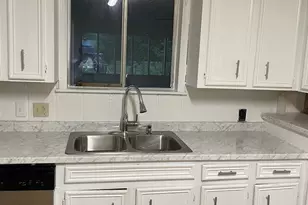 110 Walnut Ln, Hopkins, SC 29061 - Photo 2